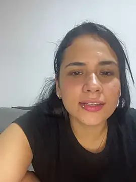 Snapshot of Leyna_Kenet chatting on 12-07-24, 04:37 Leyna Kenet online show from 12-07-24, 04:37