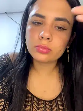 Leyna Kenet online show from 11-30-25, 08:42