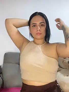 Snapshot of Leyna_Kenet chatting on 03-02-25, 12:09 Leyna Kenet online show from 03-02-25, 12:09