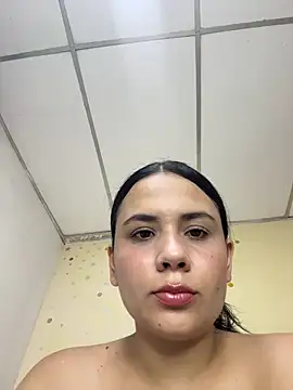 Leyna Kenet online show from 06-10-26, 03:19