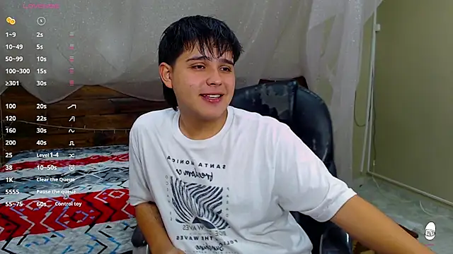 Snapshot of AndrewPherson chatting on 03-22-25, 12:25 AndrewPherson online show from 03-22-25, 12:25