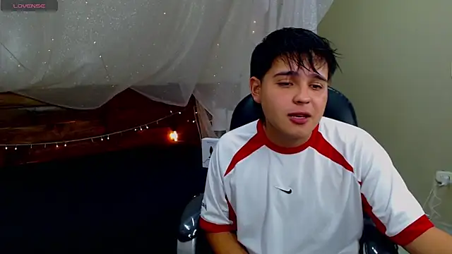 Snapshot of AndrewPherson chatting on 03-17-25, 12:46 AndrewPherson online show from 03-17-25, 12:46