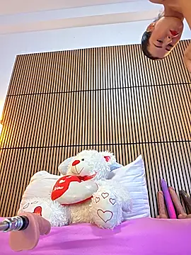 Snapshot of NeredaXxx chatting on 07-16-26, 12:24 NeredaXxx online show from 07-16-26, 12:24