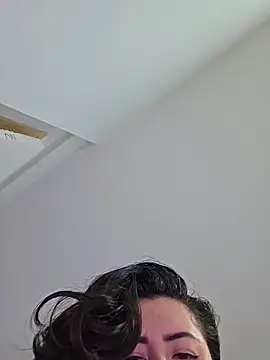 Snapshot of NeredaXxx chatting on 05-18-26, 12:11 NeredaXxx online show from 05-18-26, 12:11
