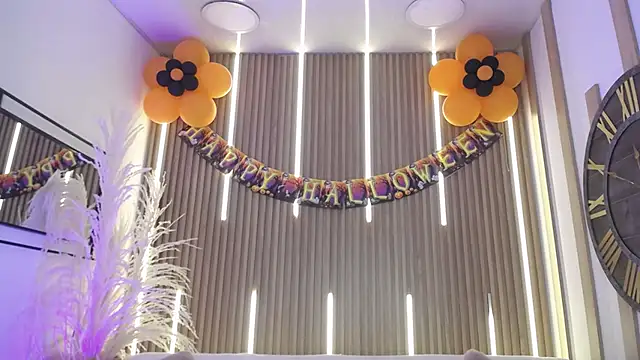 Aniie Doll online show from 10-18-25, 04:42