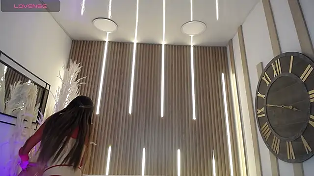 Aniie Doll online show from 09-25-25, 08:48