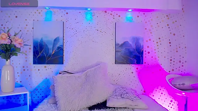 Snapshot of Aniie_Doll chatting on 02-04-26, 08:15 Aniie Doll online show from 02-04-26, 08:15