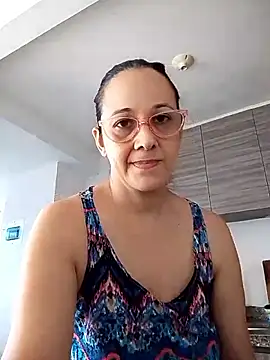 nicolle milf1978 online show from 05-22-26, 02:37