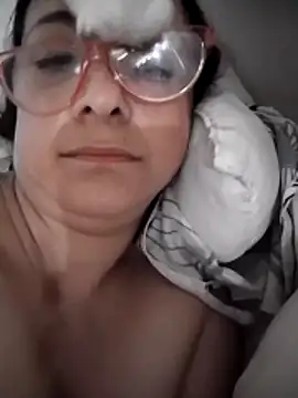 nicolle milf1978 online show from 04-18-26, 01:24