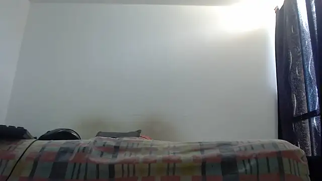 nicolle milf1978 online show from 11-26-25, 01:11