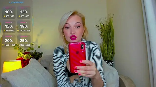 Milena candyy online show from 04-28-26, 06:56