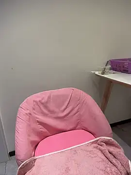 Selenaaaaa- online show from 03-07-26, 05:36