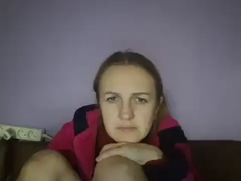 Snapshot of Milaniya261 chatting on 03-18-25, 06:50 Milaniya261 online show from 03-18-25, 06:50