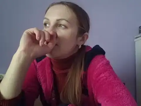 Snapshot of Milaniya261 chatting on 03-17-25, 09:01 Milaniya261 online show from 03-17-25, 09:01
