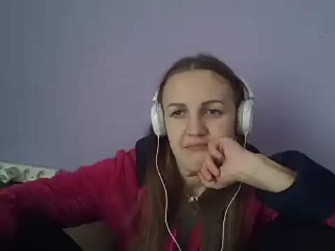 Snapshot of Milaniya261 chatting on 03-16-25, 01:27 Milaniya261 online show from 03-16-25, 01:27