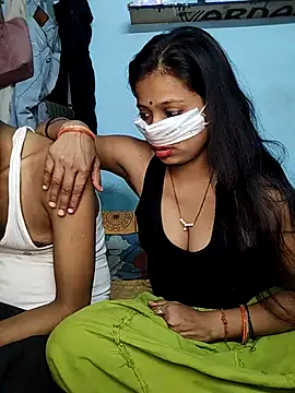 Snapshot of riyagupta5 chatting on 11-12-25, 05:17 riyagupta5 online show from 11-12-25, 05:17