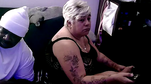 Snapshot of GOODCHOCOLATEDICK chatting on 12-21-24, 07:45 GOODCHOCOLATEDICK online show from 12-21-24, 07:45