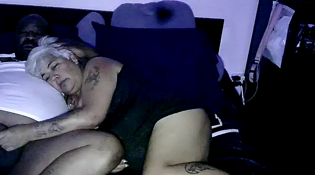 Snapshot of GOODCHOCOLATEDICK chatting on 12-19-24, 01:18 GOODCHOCOLATEDICK online show from 12-19-24, 01:18