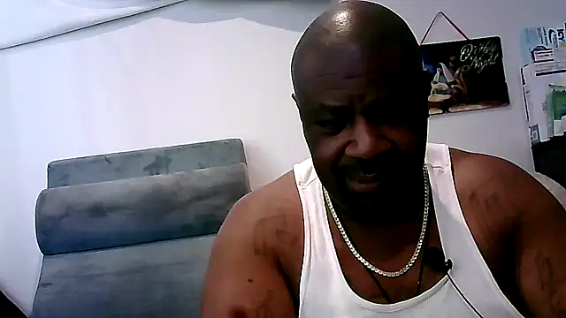 Snapshot of GOODCHOCOLATEDICK chatting on 12-13-24, 06:27 GOODCHOCOLATEDICK online show from 12-13-24, 06:27