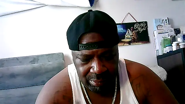 Snapshot of GOODCHOCOLATEDICK chatting on 12-13-24, 09:30 GOODCHOCOLATEDICK online show from 12-13-24, 09:30