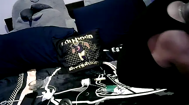 Snapshot of GOODCHOCOLATEDICK chatting on 12-16-24, 02:36 GOODCHOCOLATEDICK online show from 12-16-24, 02:36