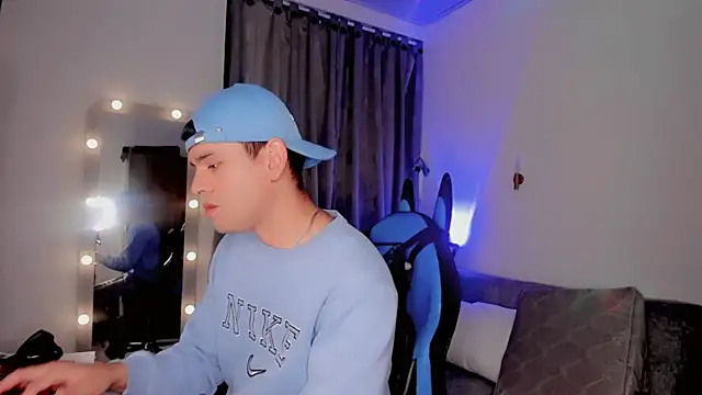 Snapshot of joe_jhon chatting on 03-08-25, 03:02 joe jhon online show from 03-08-25, 03:02