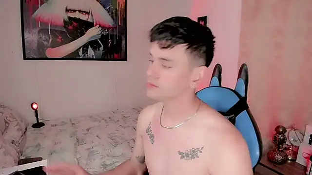 Snapshot of joe_jhon chatting on 02-06-25, 01:10 joe jhon online show from 02-06-25, 01:10