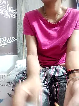 Snapshot of shalini_fire chatting on 10-26-25, 06:08 shalini fire online show from 10-26-25, 06:08