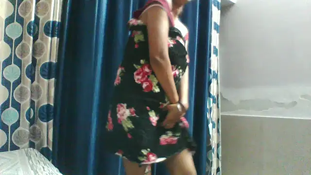 Snapshot of shalini_fire chatting on 01-16-26, 08:40 shalini fire online show from 01-16-26, 08:40