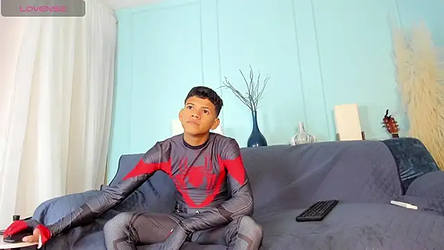 Snapshot of Jeffry_wolvess chatting on 03-06-25, 01:03 Jeffry wolvess online show from 03-06-25, 01:03