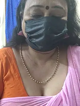 Snapshot of rekha_naier chatting on 10-17-25, 07:11 rekha naier online show from 10-17-25, 07:11