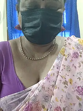 Snapshot of rekha_naier chatting on 09-19-25, 06:17 rekha naier online show from 09-19-25, 06:17