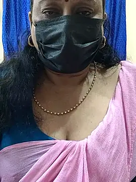 Snapshot of rekha_naier chatting on 10-10-25, 02:40 rekha naier online show from 10-10-25, 02:40