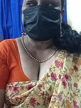Snapshot of rekha_naier chatting on 09-21-25, 10:37 rekha naier online show from 09-21-25, 10:37