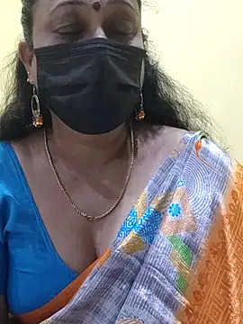 Snapshot of rekha_naier chatting on 03-08-25, 01:14 rekha naier online show from 03-08-25, 01:14