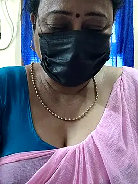 Snapshot of rekha_naier chatting on 10-13-25, 04:58 rekha naier online show from 10-13-25, 04:58