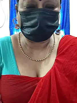 Snapshot of rekha_naier chatting on 10-04-25, 04:03 rekha naier online show from 10-04-25, 04:03