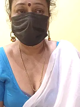 Snapshot of rekha_naier chatting on 03-10-25, 05:11 rekha naier online show from 03-10-25, 05:11