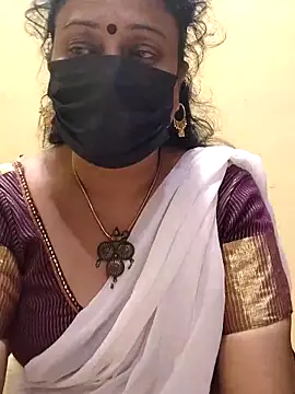 Snapshot of rekha_naier chatting on 03-06-25, 04:19 rekha naier online show from 03-06-25, 04:19