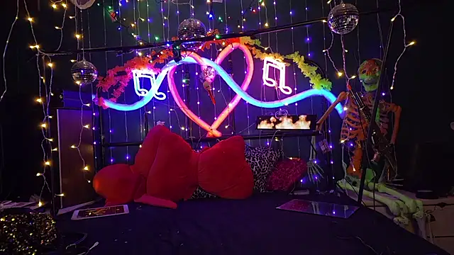 anonymouszN online show from 02-11-26, 08:41