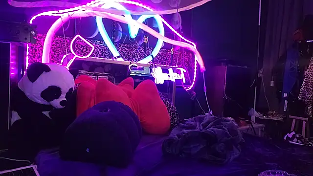 anonymouszN online show from 03-01-25, 09:48