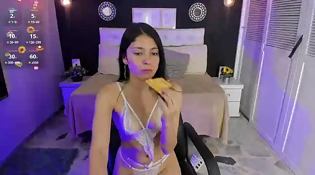 Snapshot of athenasexxxy chatting on 01-14-25, 04:39 athenasexxxy online show from 01-14-25, 04:39