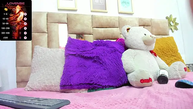 Snapshot of athenasexxxy chatting on 02-05-25, 10:55 athenasexxxy online show from 02-05-25, 10:55