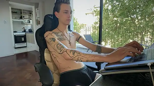 Den BlueXx online show from 03-18-26, 07:48