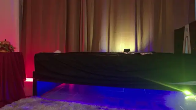 Little maeve online show from 11-05-25, 10:24