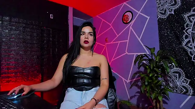 Snapshot of thakytona chatting on 06-15-26, 03:40 thakytona online show from 06-15-26, 03:40