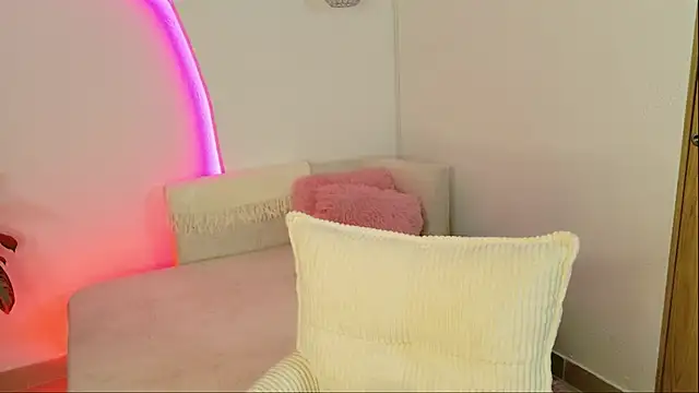 AllissonJames online show from 05-08-26, 11:25