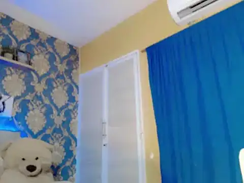 Snapshot of nicoledollts chatting on 09-23-25, 06:37 nicoledollts online show from 09-23-25, 06:37