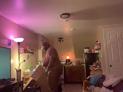 BigKittyRaven online show from 01-10-25, 06:20