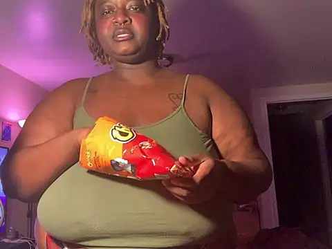 BigKittyRaven online show from 01-11-25, 10:40